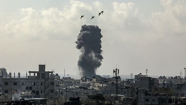 Al Jazeera: не менее трех человек погибли при ударах Израиля по городу Рафах