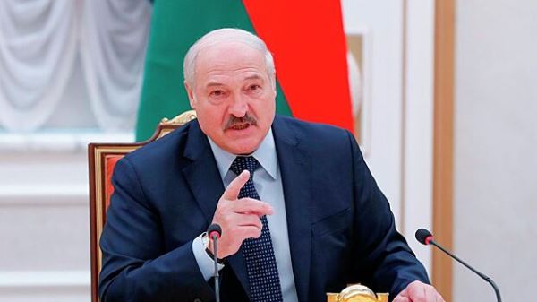 Лукашенко: Зеленский «начал понимать» необходимость переговоров с РФ